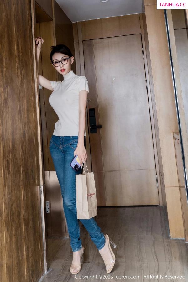   [XiuRen]高清写真图 2023.05.11 No.6717 妖_Baby 妩媚美臀第15张图片